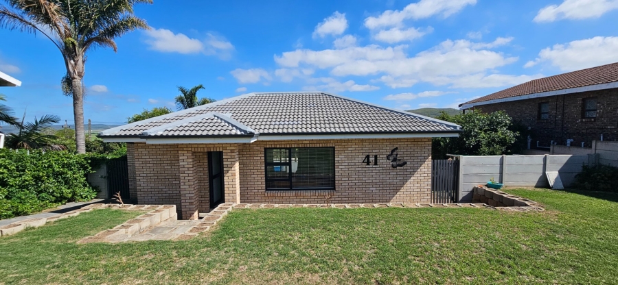 2 Bedroom Property for Sale in Fraaiuitsig Western Cape
